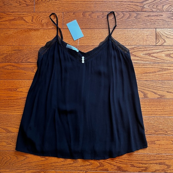 NWT. Black laced camisole - Picture 3 of 6